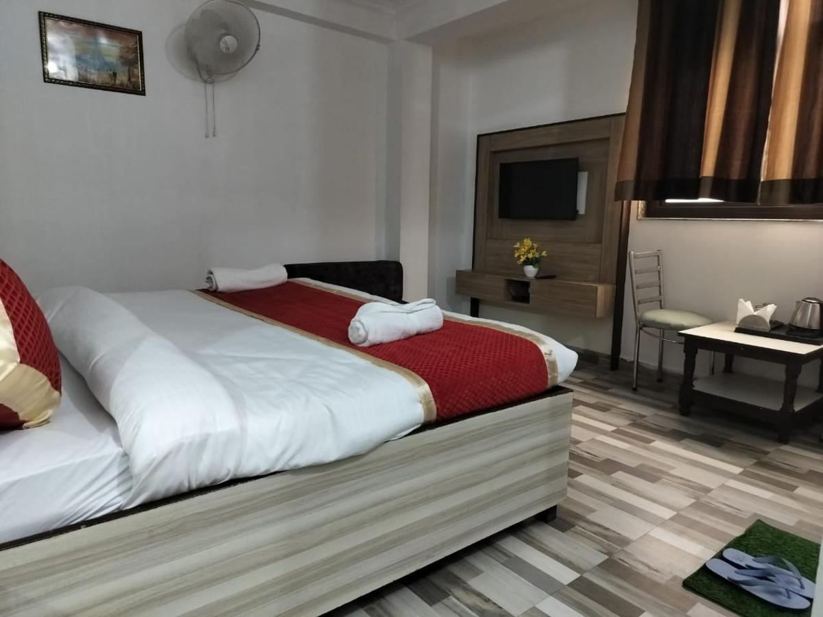 Hotel Clink New Delhi Airport Ngoại thất bức ảnh