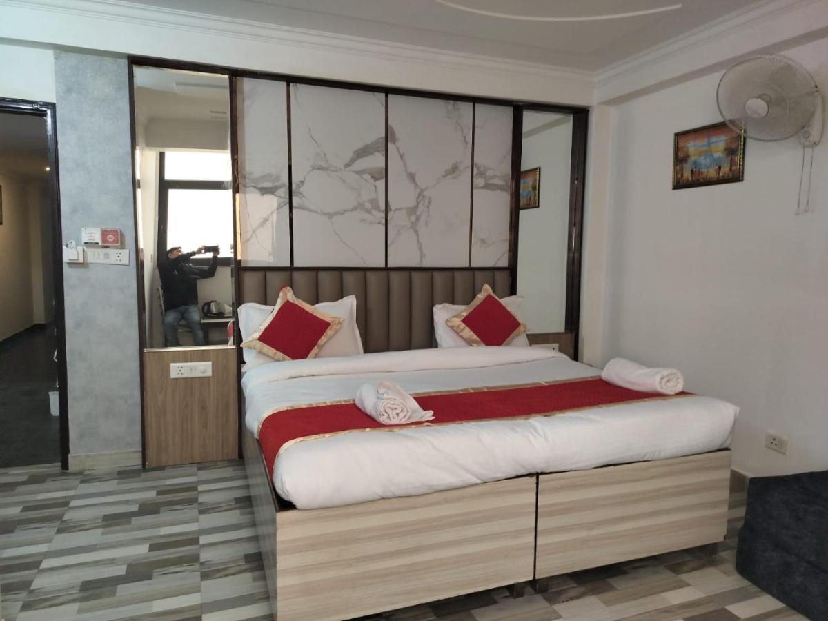 Hotel Clink New Delhi Airport Ngoại thất bức ảnh