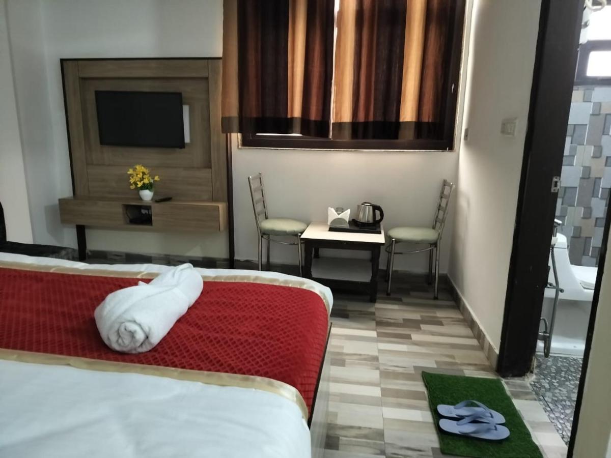 Hotel Clink New Delhi Airport Ngoại thất bức ảnh