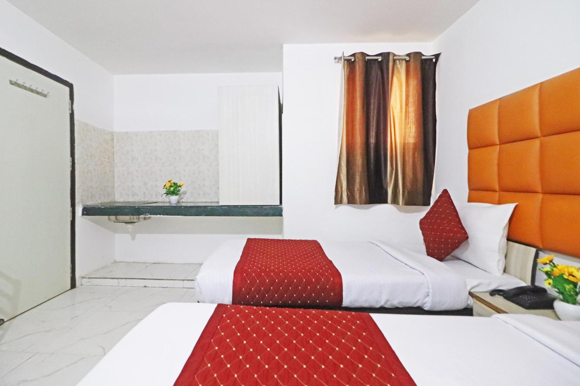 Hotel Clink New Delhi Airport Ngoại thất bức ảnh