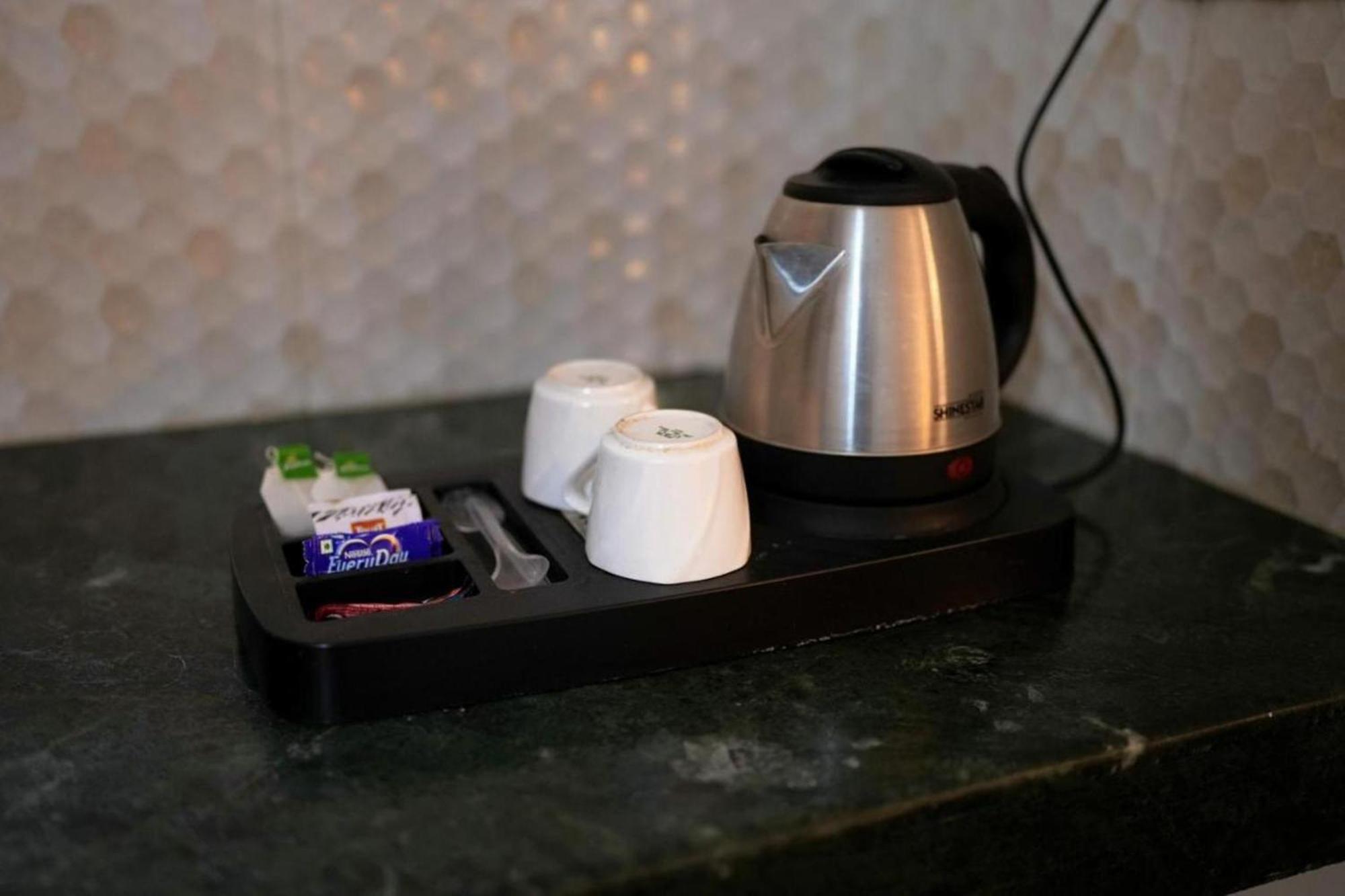 Hotel Clink New Delhi Airport Ngoại thất bức ảnh