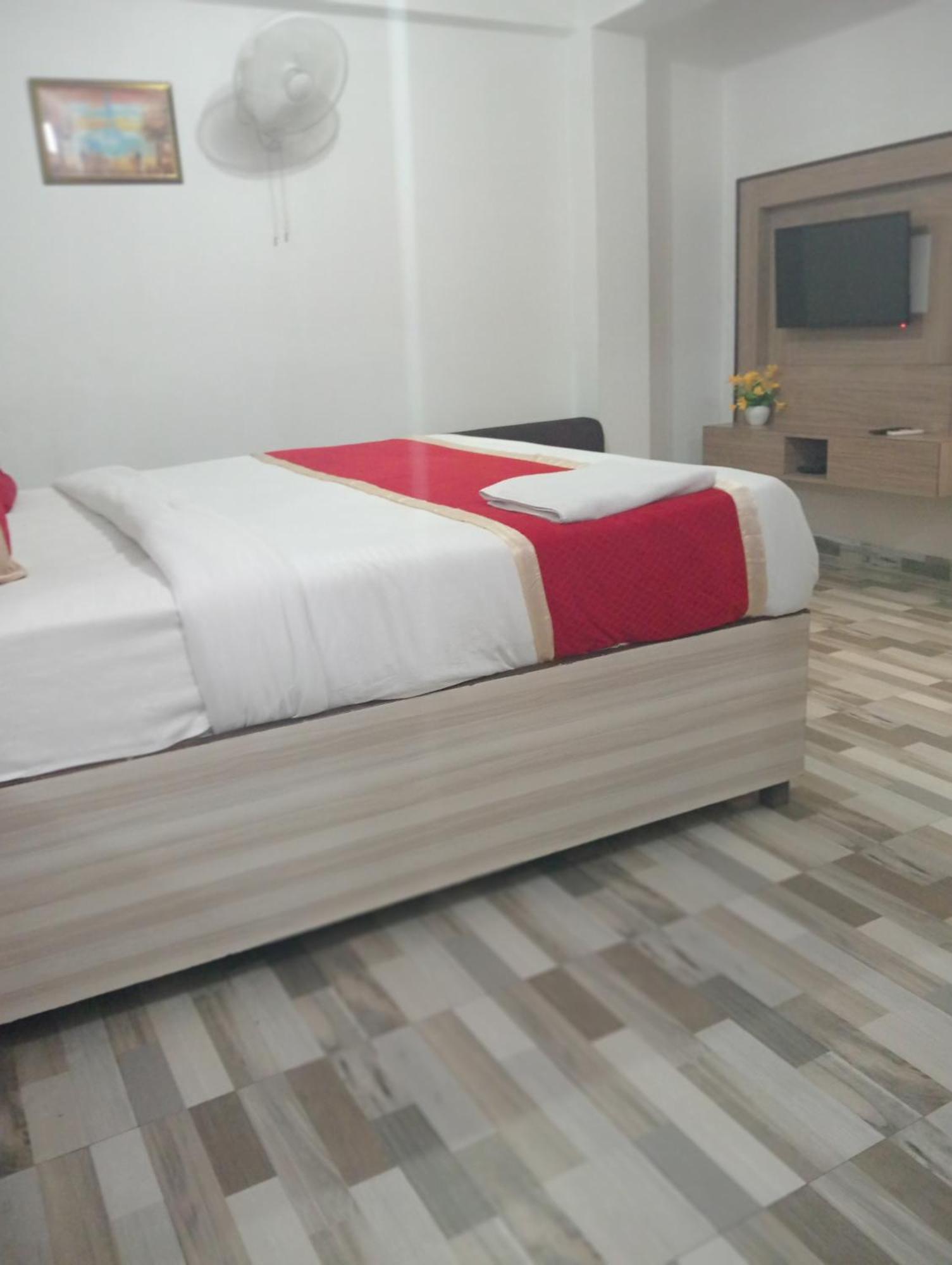 Hotel Clink New Delhi Airport Ngoại thất bức ảnh