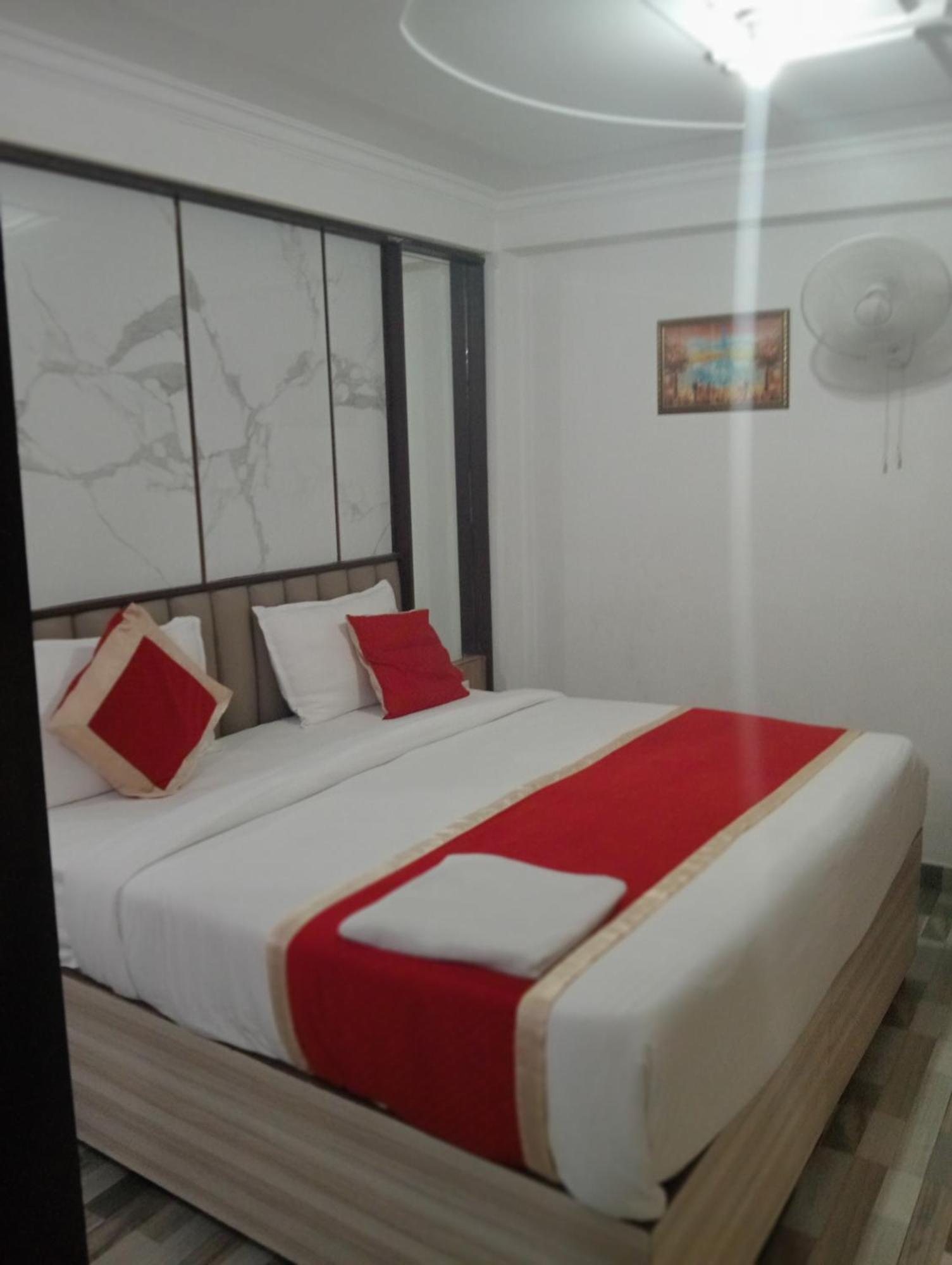 Hotel Clink New Delhi Airport Ngoại thất bức ảnh