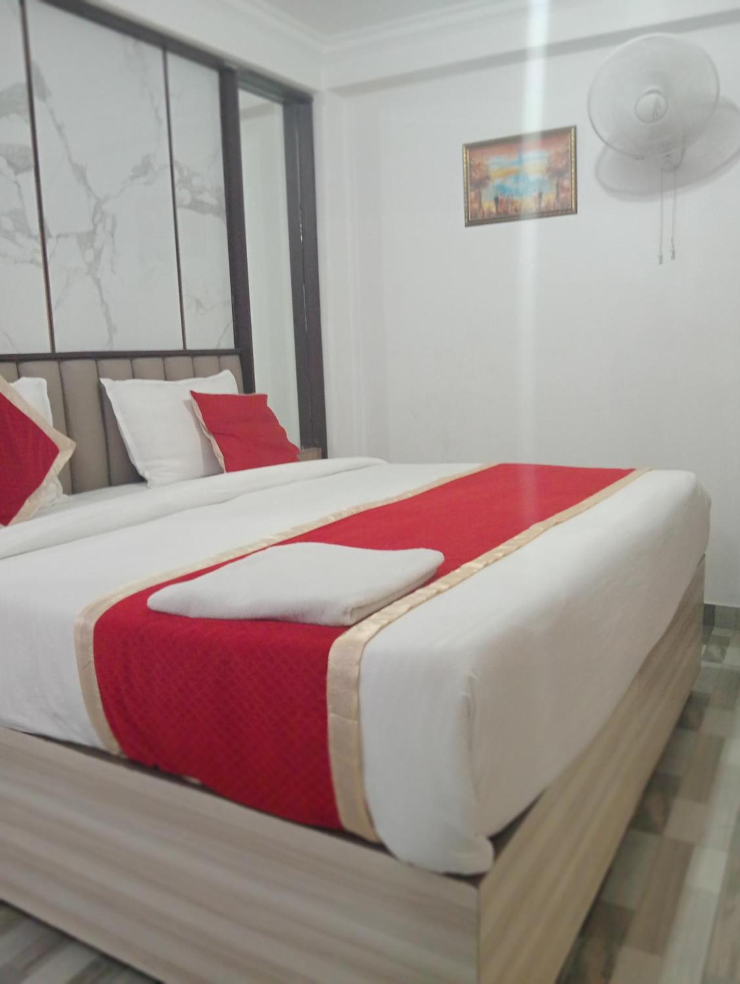 Hotel Clink New Delhi Airport Ngoại thất bức ảnh